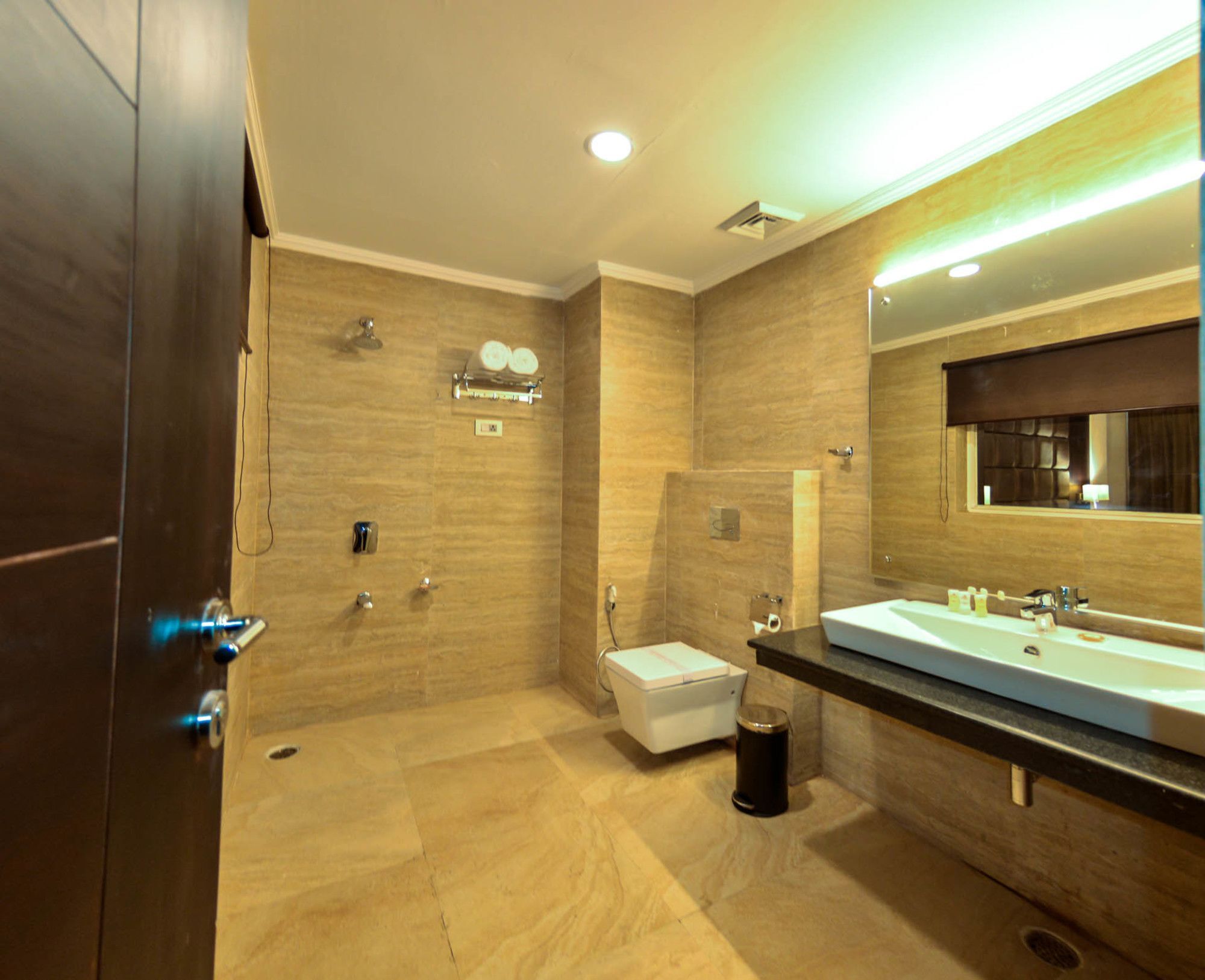 Heritage Luxury Srinagar  Exterior photo