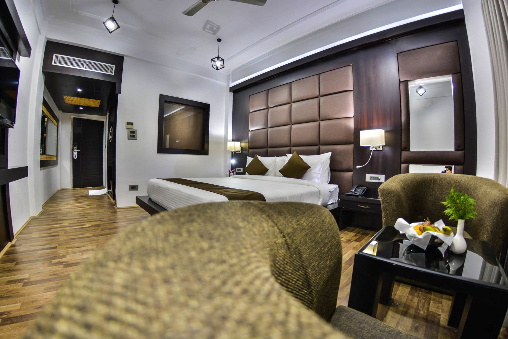Heritage Luxury Srinagar  Exterior photo