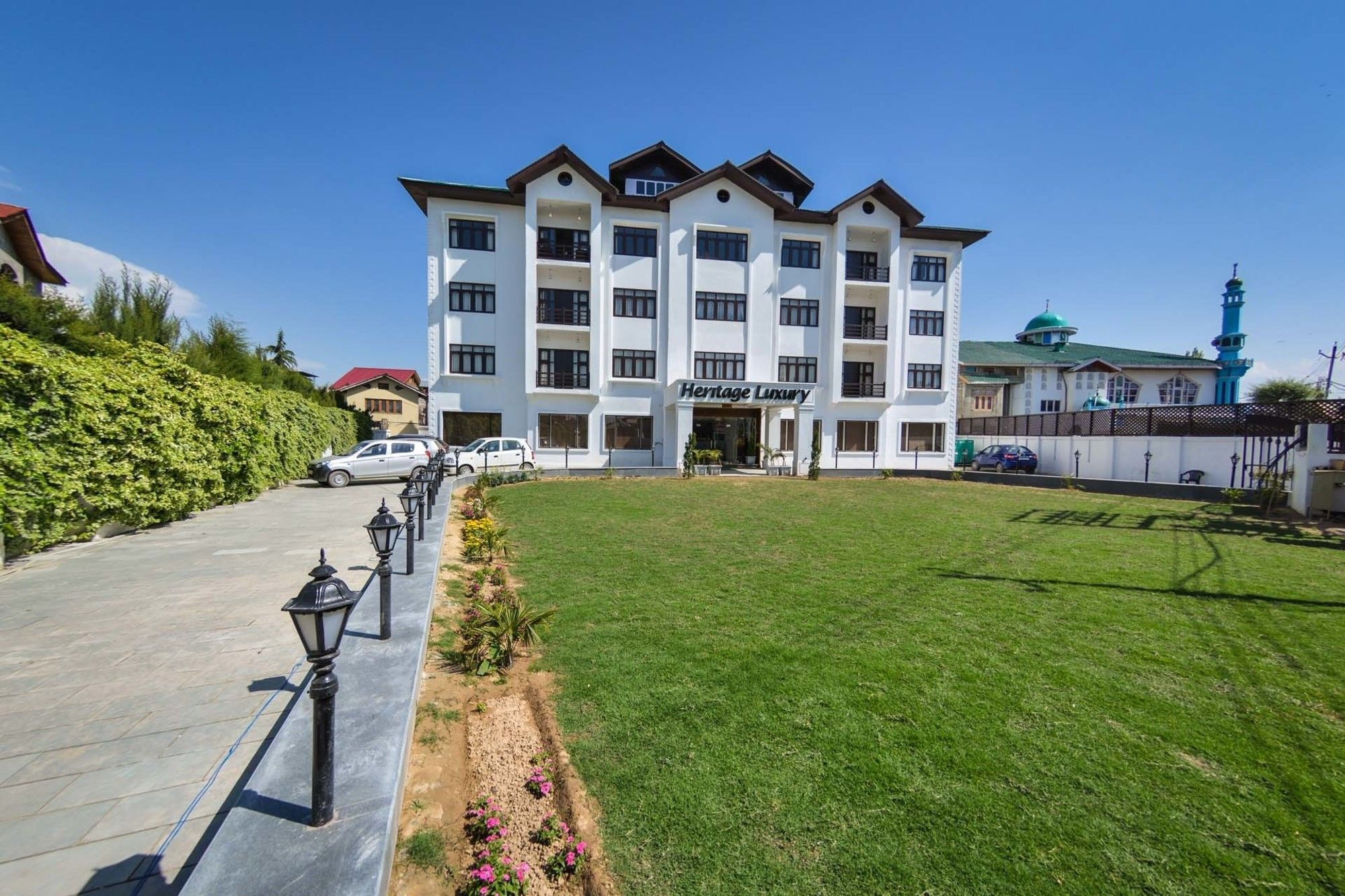 Heritage Luxury Srinagar  Exterior photo